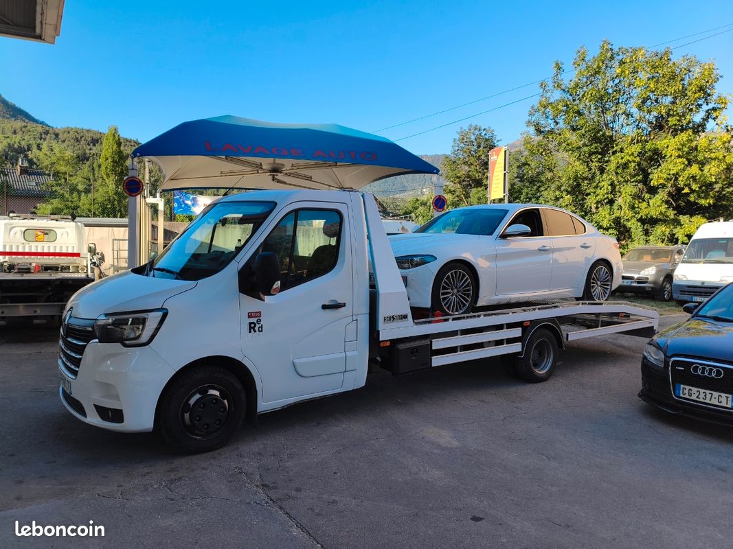 Dépanneur de voitures à Bruxelles pour remorquage auto rapide
